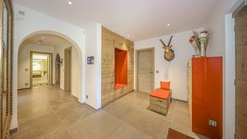 Thumbnail von Luksusowa willa z widokiem na cesarza na słonecznym, odosobnionym miejscu