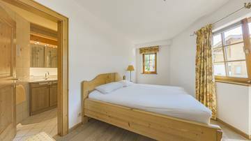 Thumbnail von Großzügige Wohnung mit schönem Ausblick in Zentrumslage