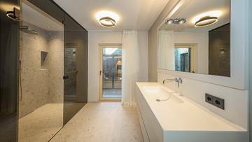 Thumbnail von Luxuriöse Gartenwohnung mit eigenem Wellnessbereich