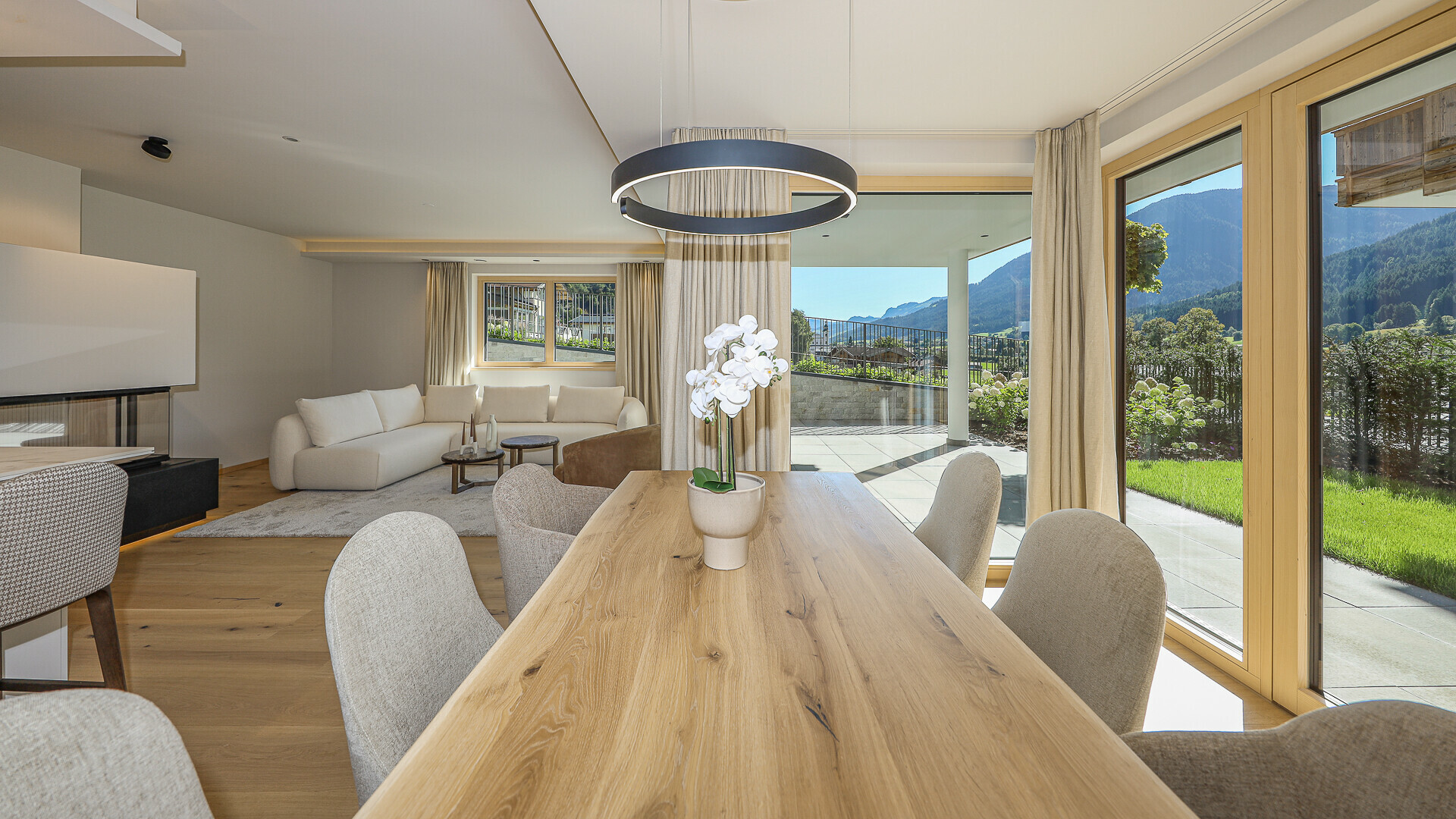 Thumbnail von Luxuriöse Gartenwohnung mit eigenem Wellnessbereich