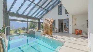 Thumbnail von Luxuriöses Anwesen mit Indoorpool in Toplage