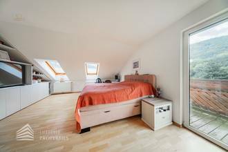 Thumbnail von Luxuriöse Villa im Wienerwald – Beheizter Salzwasserpool, Gartenparadies & Premium-Parkmöglichkeiten