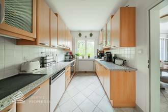 Thumbnail von Luxuriöse Villa im Wienerwald – Beheizter Salzwasserpool, Gartenparadies & Premium-Parkmöglichkeiten