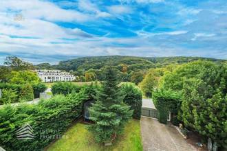 Thumbnail von Luxuriöse Villa im Wienerwald – Beheizter Salzwasserpool, Gartenparadies & Premium-Parkmöglichkeiten