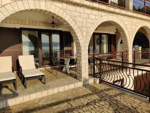 Thumbnail von Möblierte Wohnung in traumhafter Lage direkt am Meeresufer