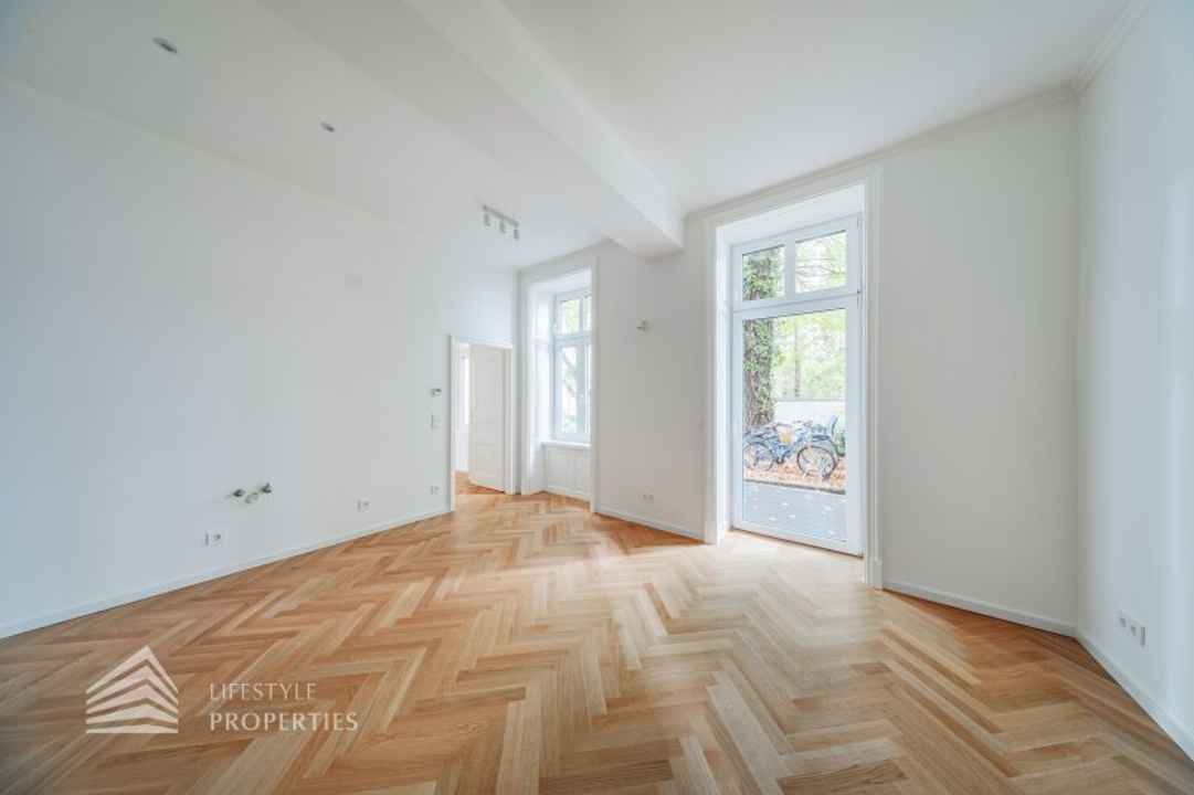 Exklusiver 2-Zimmer Erstbezug mit Terrasse, Nähe Kutschkermarkt