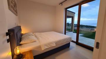 Thumbnail von Moderner Bungalow mit Panorama-Meerblick, Insel Pag