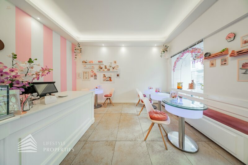 Café-pâtisserie entièrement équipé – charme français & prêt à l'exploitation dans un emplacement dynamique