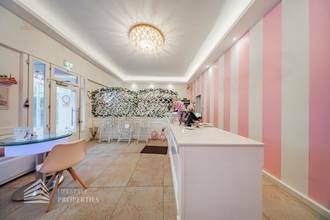 Thumbnail von Tam donanımlı kafe-pastane - Fransız cazibesi ve canlı bir konumda işletmeye hazır