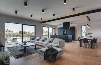 Thumbnail von Moderne Villa mit Pool und Dachterrasse