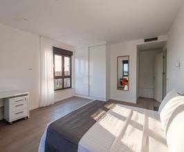 Thumbnail von Moderne Villa mit Pool nahe dem Meer