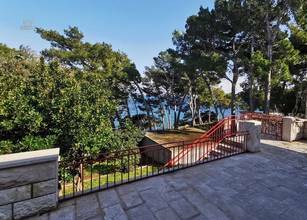 Thumbnail von Śródziemnomorski kamienny dom bezpośrednio nad morzem