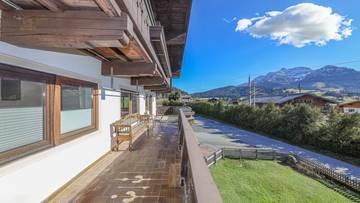 Thumbnail von Großzügiges Apartmenthaus mit traumhaftem Ausblick