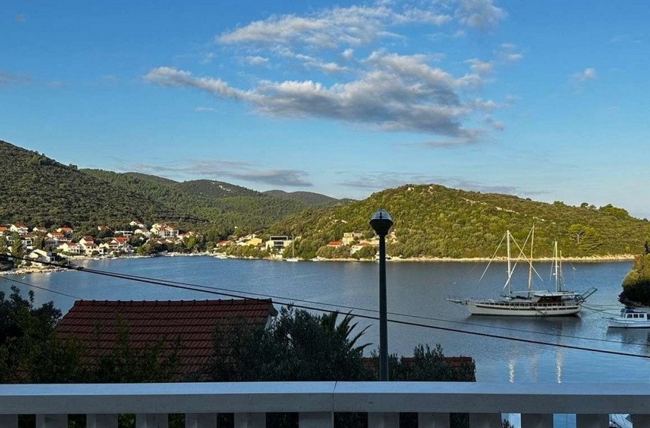 Kleinerer Bungalow mit wunderschönem Meerblick