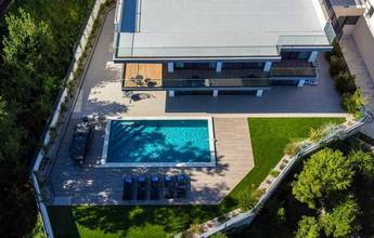 Thumbnail von Nowoczesna willa z basenem i panoramicznym widokiem na morze
