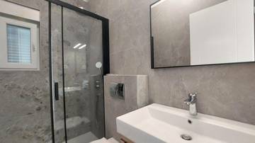 Thumbnail von Moderne Dachgeschosswohnung im Neubau