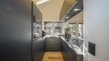 Thumbnail von Komplett sanierte Dachgeschosswohnung in zentrumsnaher Lage