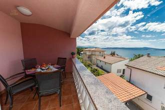 Thumbnail von Doppelhaushälfte mit drei Wohnungen in bevorzugter Lage