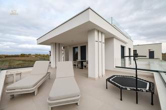 Thumbnail von Moderne Villa mit Pool