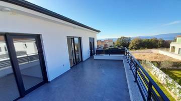 Thumbnail von Modernes Haus mit Swimmingpool und Meerblick