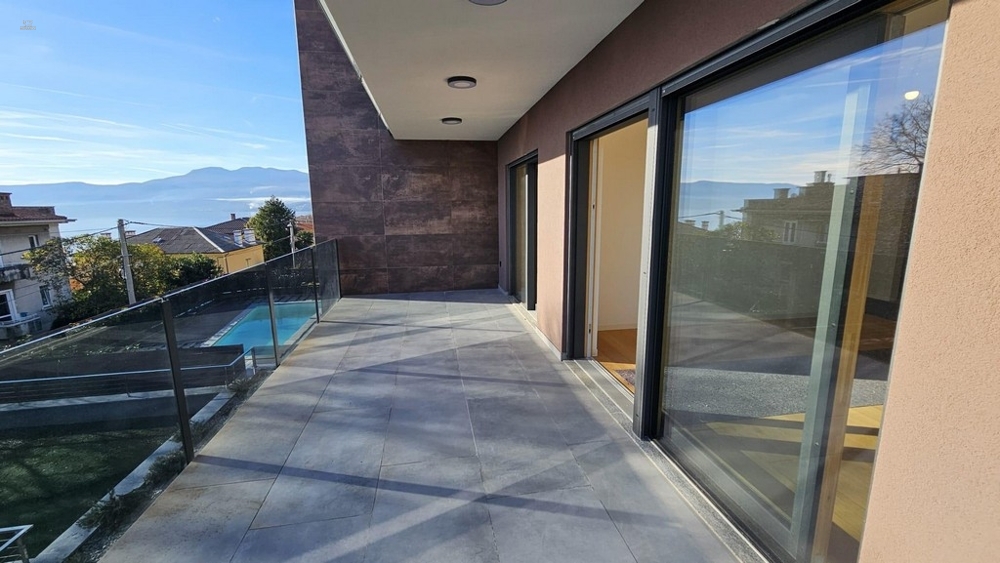 Neue Wohnung mit schönem Meerblick