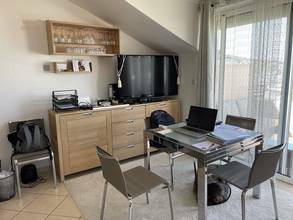 Thumbnail von Dachgeschosswohnung mit Blick auf den Hafen und das Meer