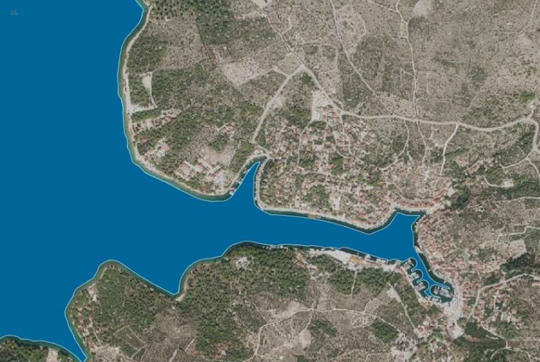 Großes Baugrundstück für Hotels, Villen in 1. Reihe zum Meer