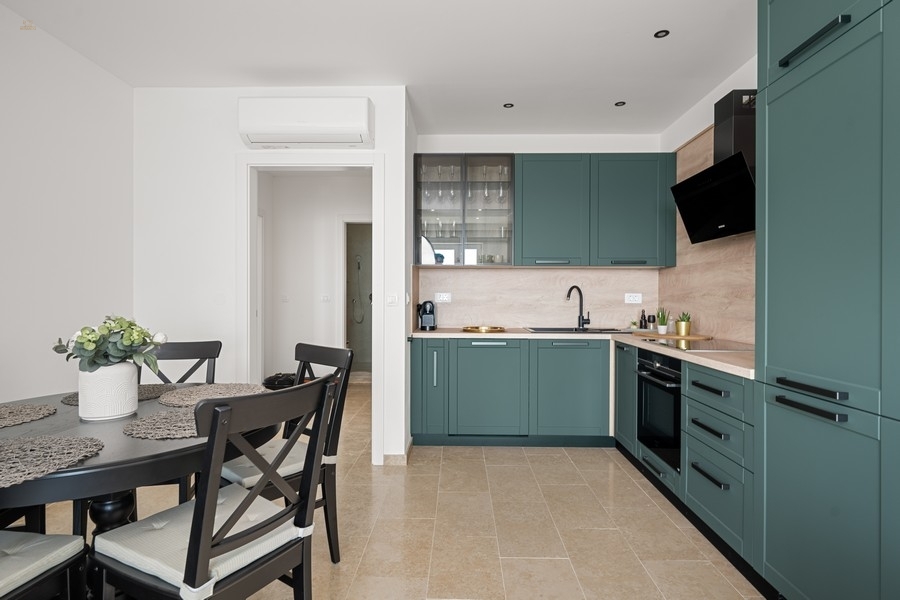 Thumbnail von Apartmenthaus mit wunderschönem Meerblick