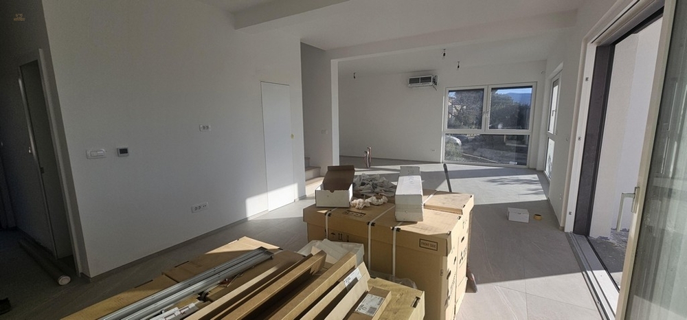 Thumbnail von Moderne Maisonettewohnung mit schönem Meerblick