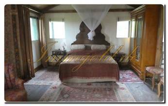 Thumbnail von Großes, vom Grün umgebenes Bauernhaus mit riesigem Grundstück in Murazzano