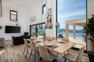 Thumbnail von Moderne Villa mit Infinity-Pool und Panorama-Meerblick, Region Sibenik