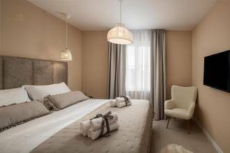 Thumbnail von Mediterrane Villa mit Swimmingpool in traumhafter Lage nahe dem Meer