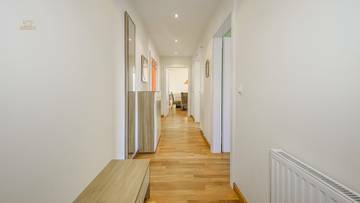 Thumbnail von Hochwertige Dachgeschosswohnung mit schönem Ausblick in Ruhelage