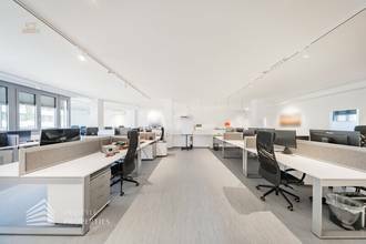 Thumbnail von Attraktives 10-Zimmer Büro/Praxis Nähe Enkplatz