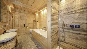 Thumbnail von Exklusives Bauernhaus mit Freizeitwohnsitz