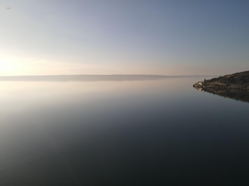Haus zum Wiederaufbau - direkt am Meer