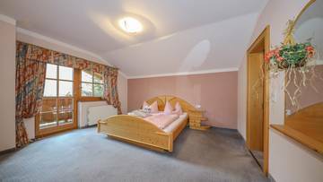 Thumbnail von Gepflegtes Landhaus mit schönem Ausblick in sonniger Ruhelage