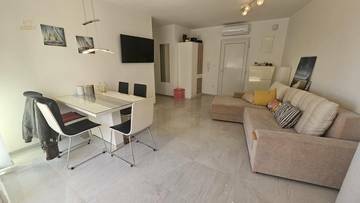 Thumbnail von Erdgeschosswohnung mit Garten und Blick auf das Meer