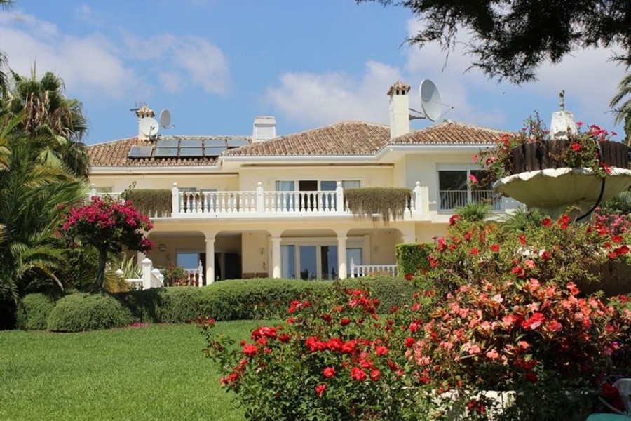 Luxus-Villa in Marbesa R2102165