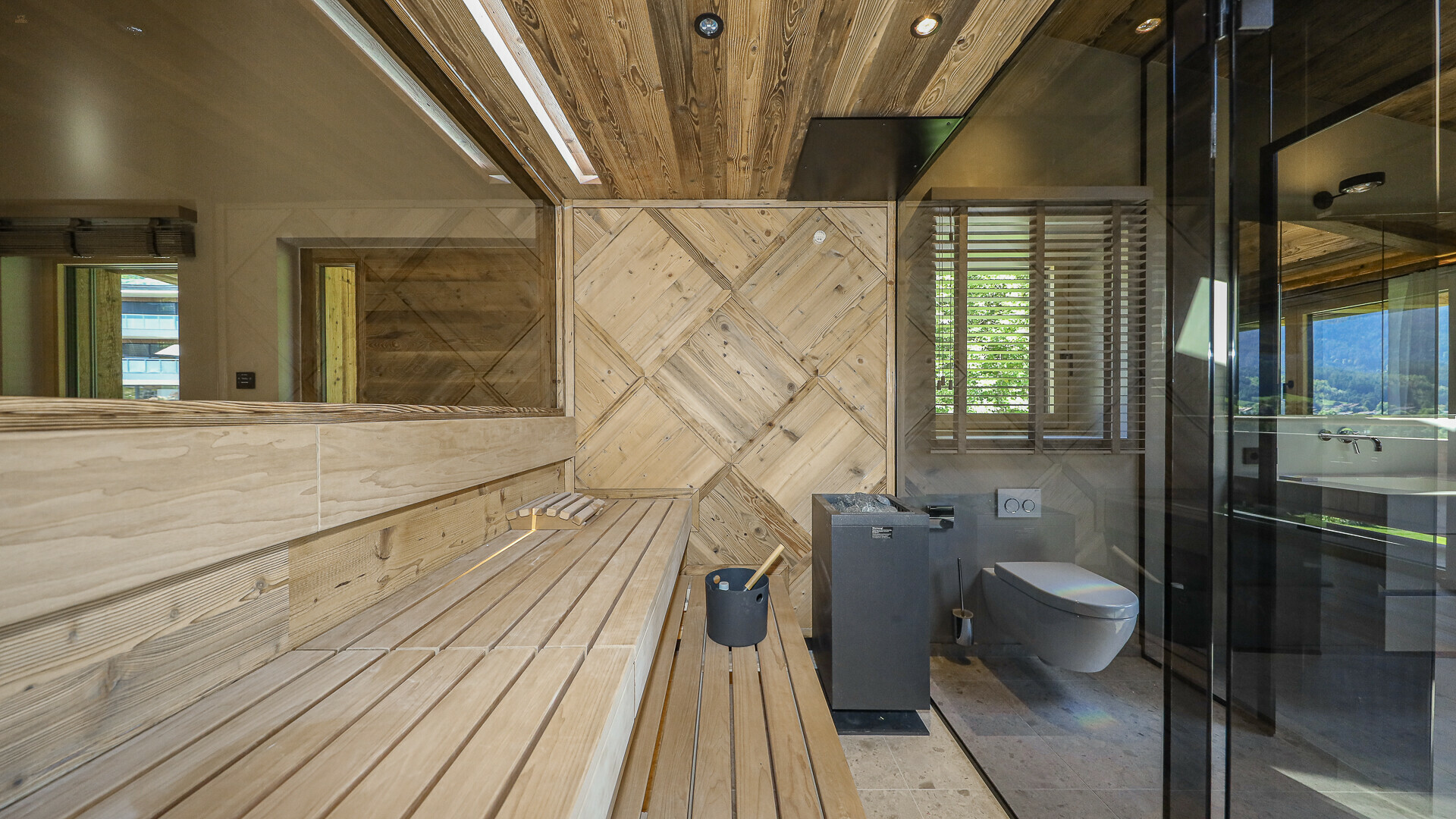 Thumbnail von Luxuspenthouse sonniger Toplage mit Panorama-Ausblick