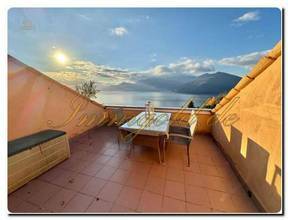 Thumbnail von Sehr aparte zwei Zimmerwohnung mit herrlichem See- und Panoramablick