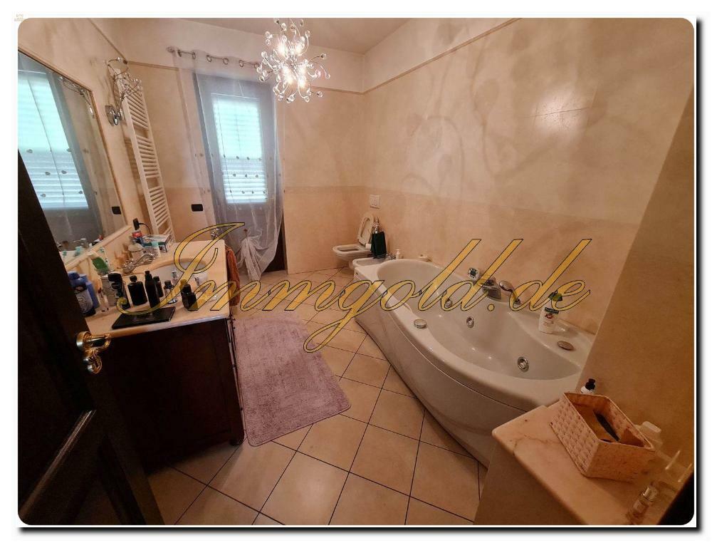 Thumbnail von Freistehende Villa mit Garten Moderner Komfort und viel Platz