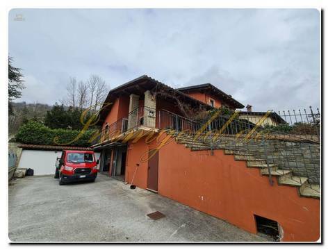 Freistehende Villa mit Garten Moderner Komfort und viel Platz