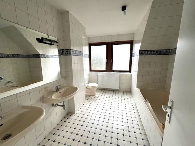 Thumbnail von Bezugsfreies EFH mit Einliegerwohnung nahe der Pfaueninsel