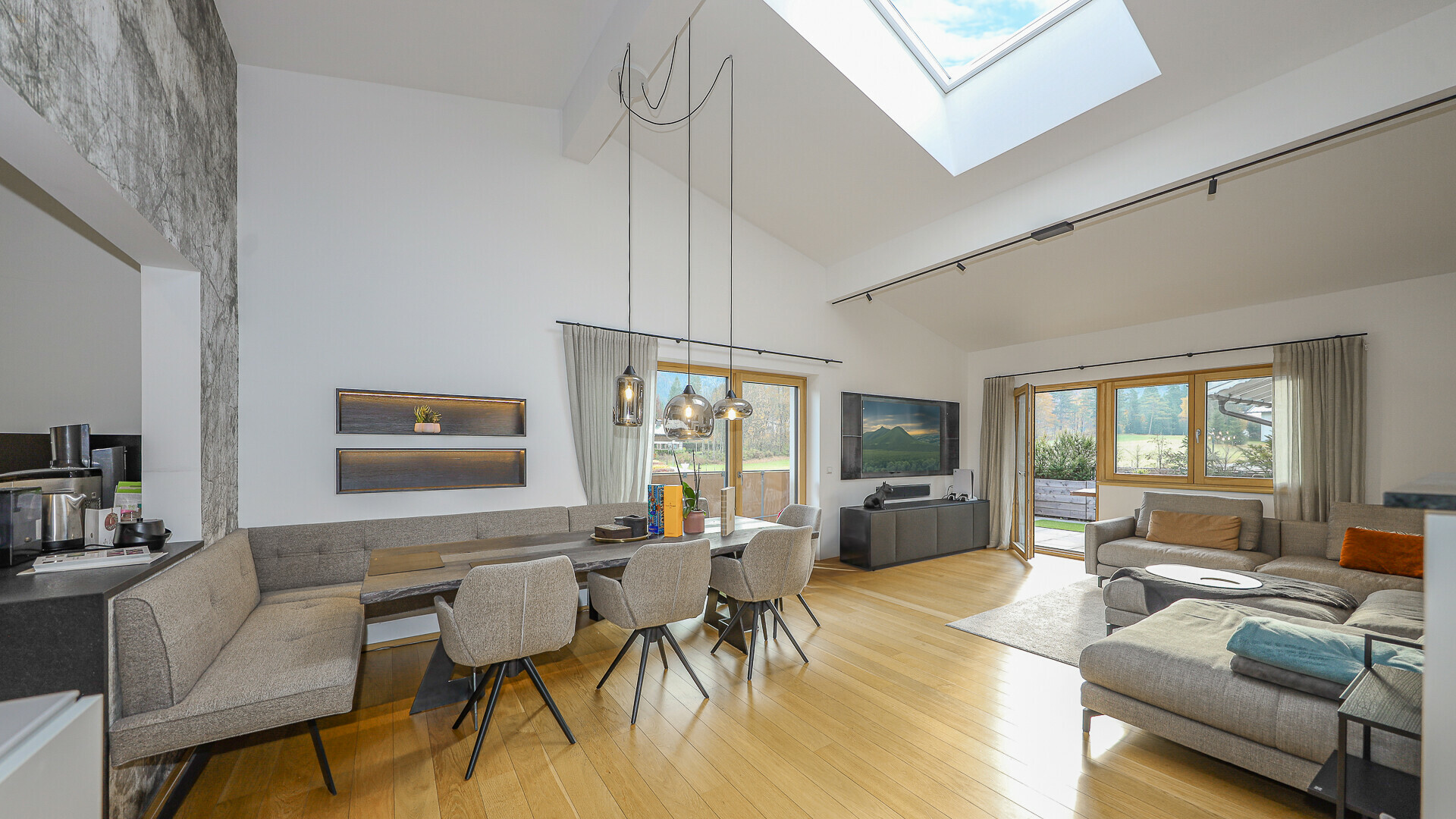 Thumbnail von Hochwertiges Penthouse mit traumhaftem Bergblick