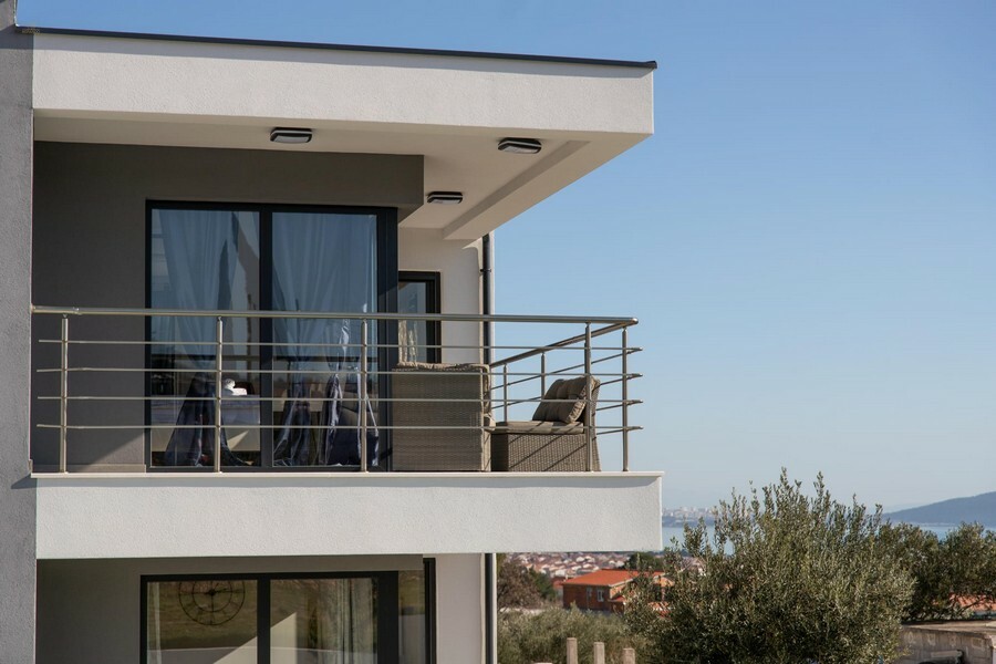 Thumbnail von Moderne Villa mit Pool und Meerblick