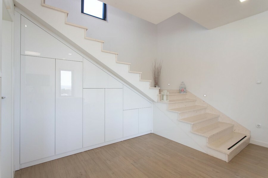 Thumbnail von Moderne Villa mit Pool und Meerblick