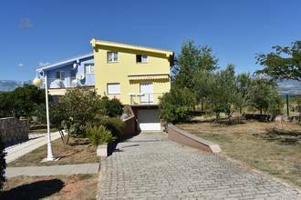 Thumbnail von Haus mit Swimmingpool, Garage und Garten - mit Meerblick in der Region Zadar