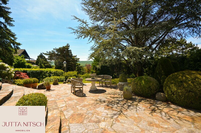 Thumbnail von Charmante Terrassenvilla mit Wienerwaldblick - Breitenfurt