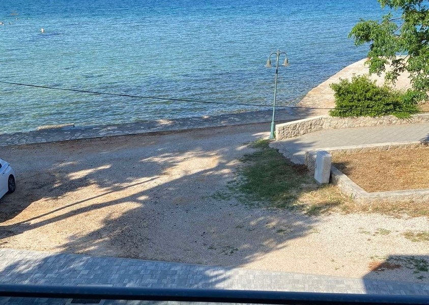 Thumbnail von Moderne Villa direkt am Meer, Insel Pasman
